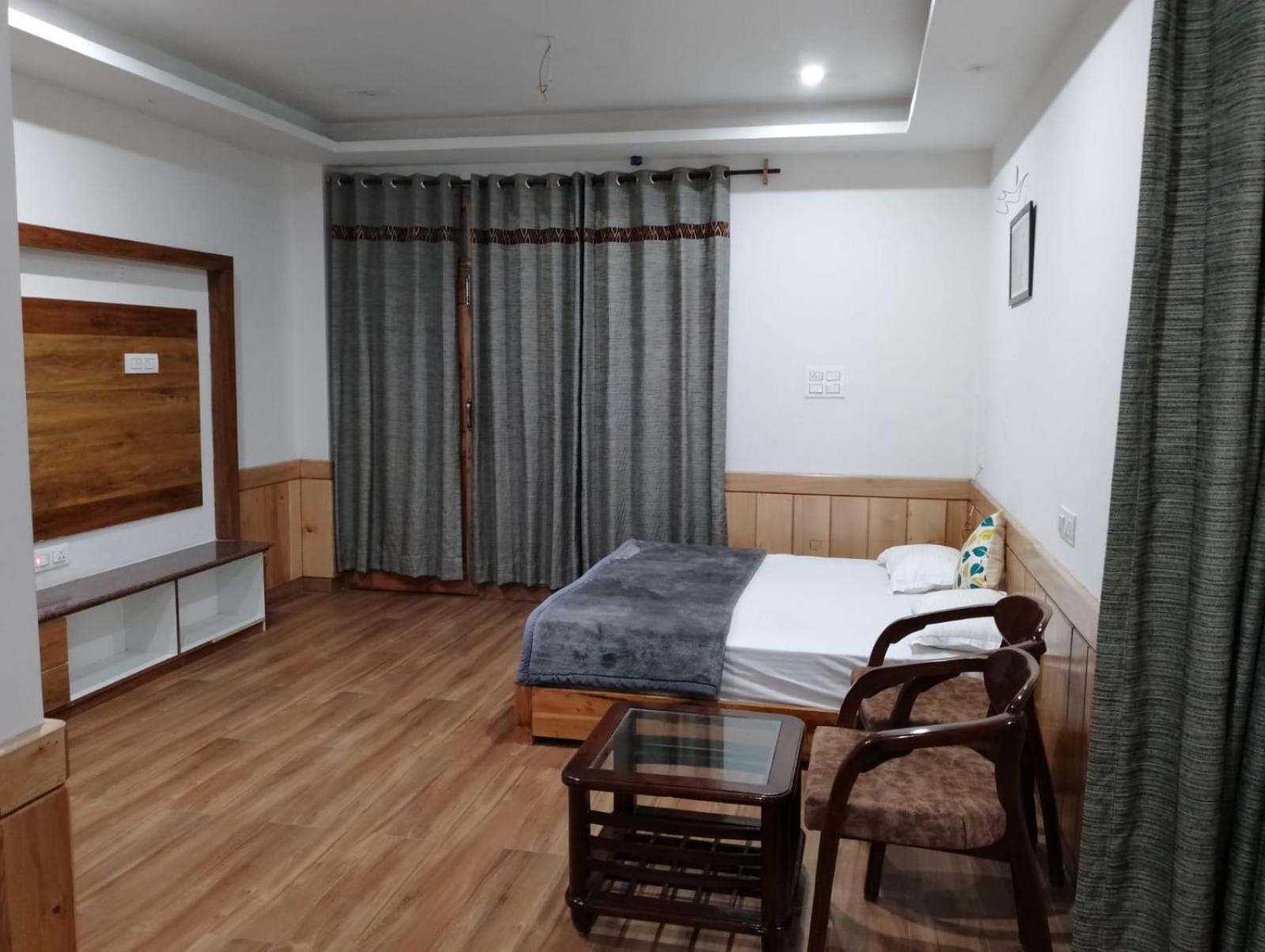 Mathan View Homestay - 3Min Drive To Kullu-Manali Airport Shamshi Екстер'єр фото